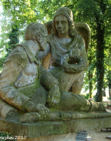 Pomnik na cmentarzu