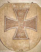 Tablica z wizerunkiem żelaznego krzyża