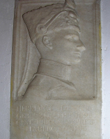 Juchowo, tablica epitafijna Hermanna Denniga