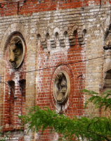 Dąbroszyn, budynek folwarku