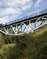Nowa Studnica, most linii 403 nad Korytnicą