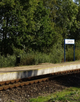Czarnobór, przystanek kolejowy linii 210